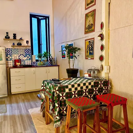 Hanoian Local House - City View - Old Quarter